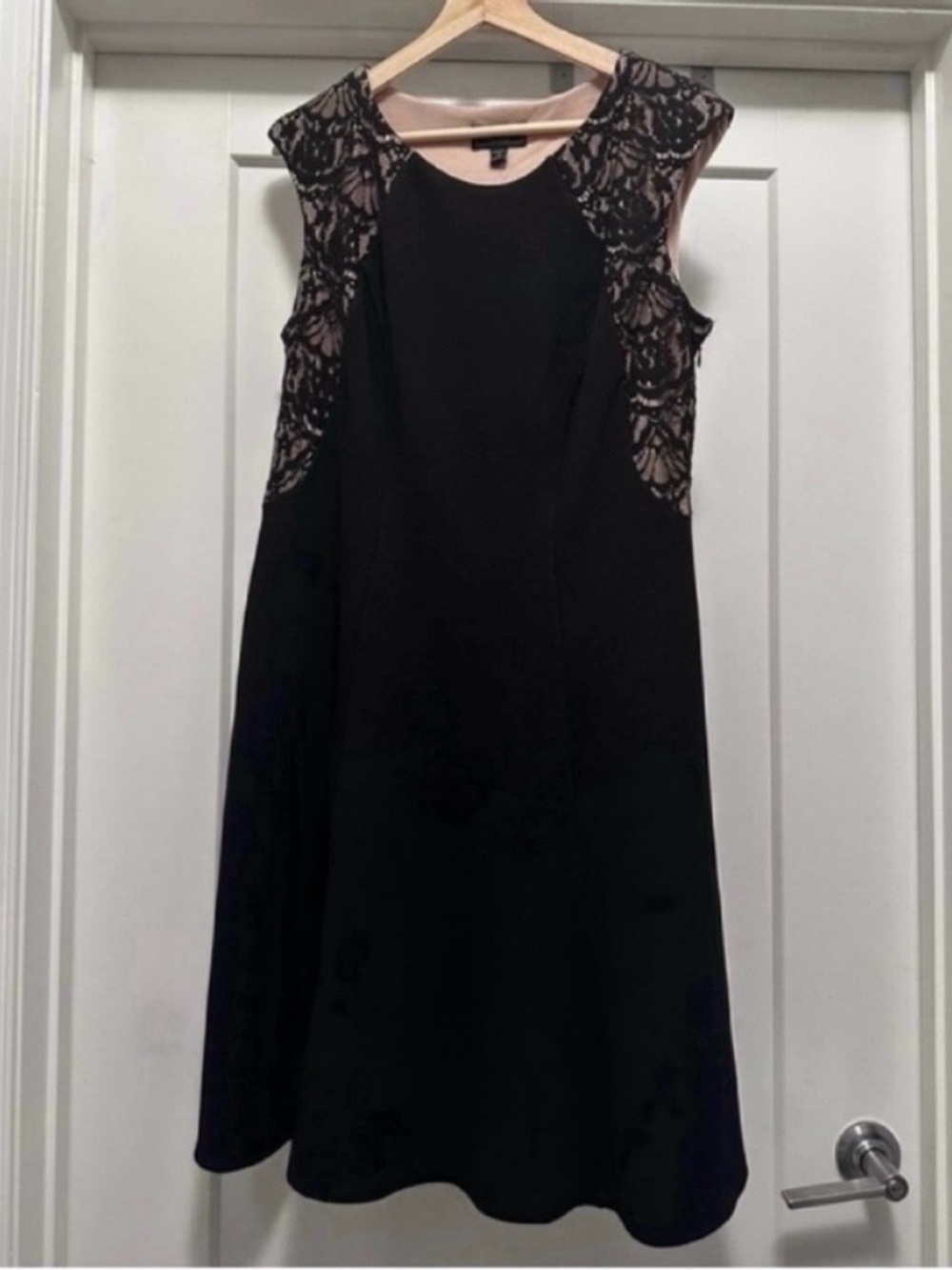 ❤️ NWT! Black and Tan DRESS BARN Lace Dress - Size 14W